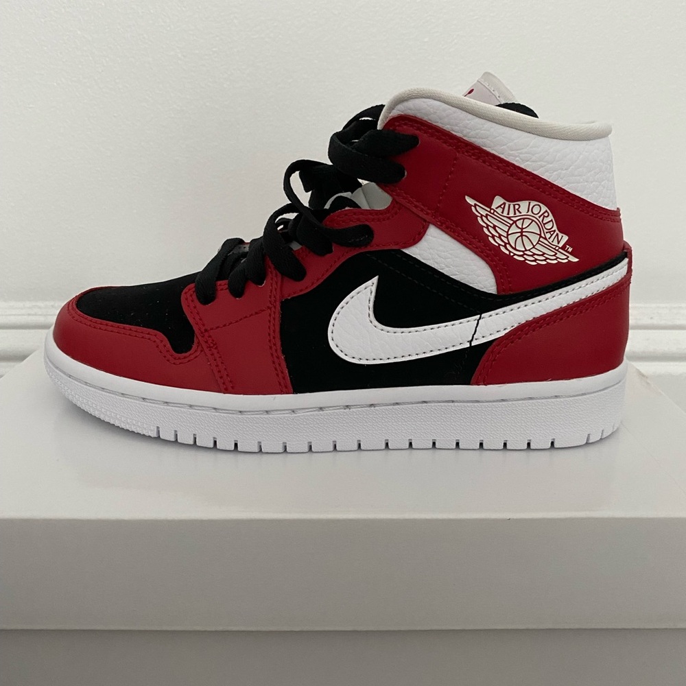 Brand New Jordan 1 Mid